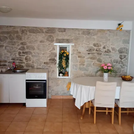 Anna * 포드스트라나